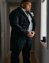 Men'S Black Paisley Pattern 6 Button Peak Label Tuxedo