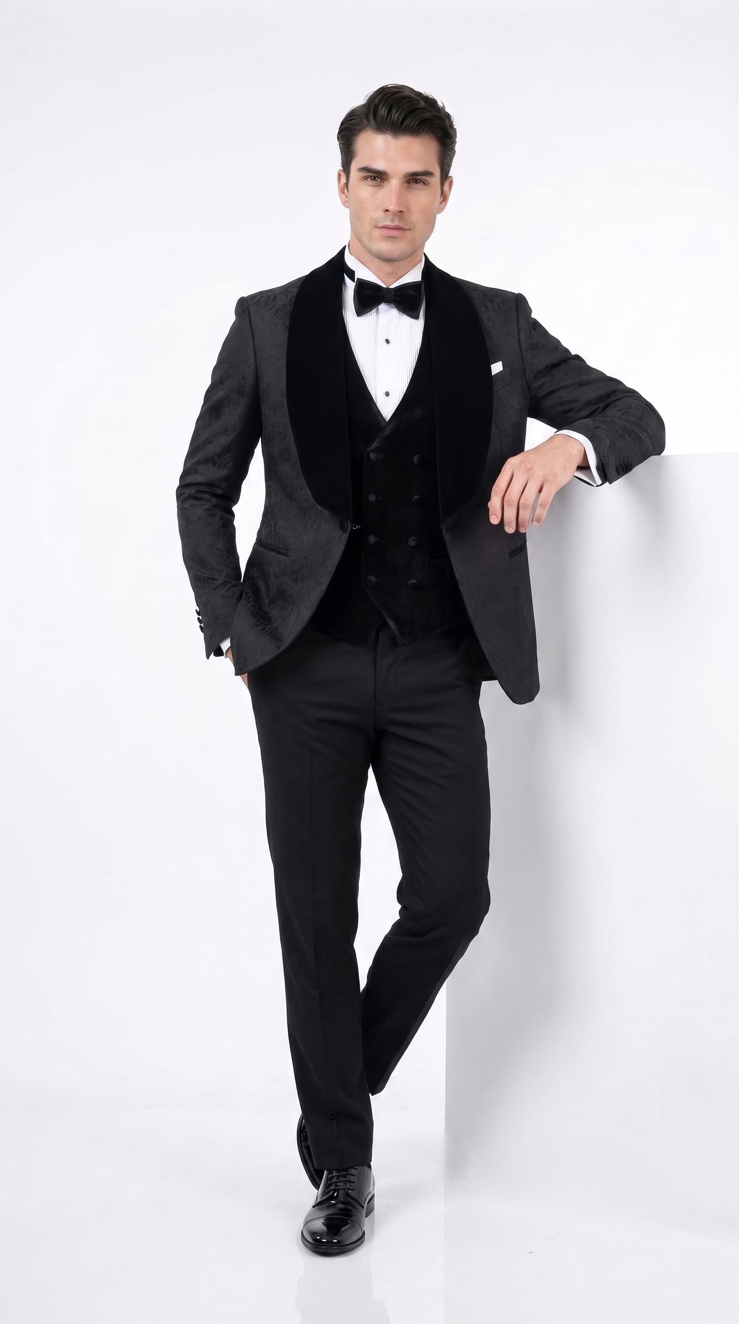 Men’s Black With Velvet collar 3 Piece Tuxedo Suit – Floral Jacquard Dinner Jacket with Vest and Bowtie