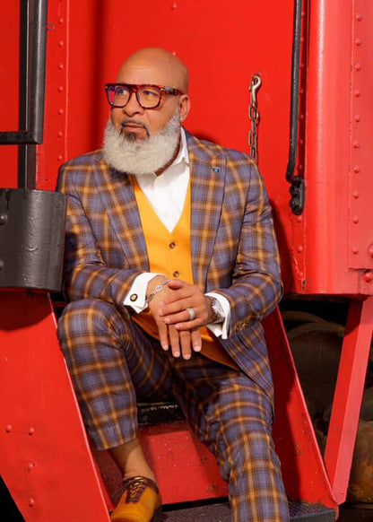 Men's Stacy Adams Bold Windowpane Plaid Print Vested Suit in Grey & Gold - Image 5