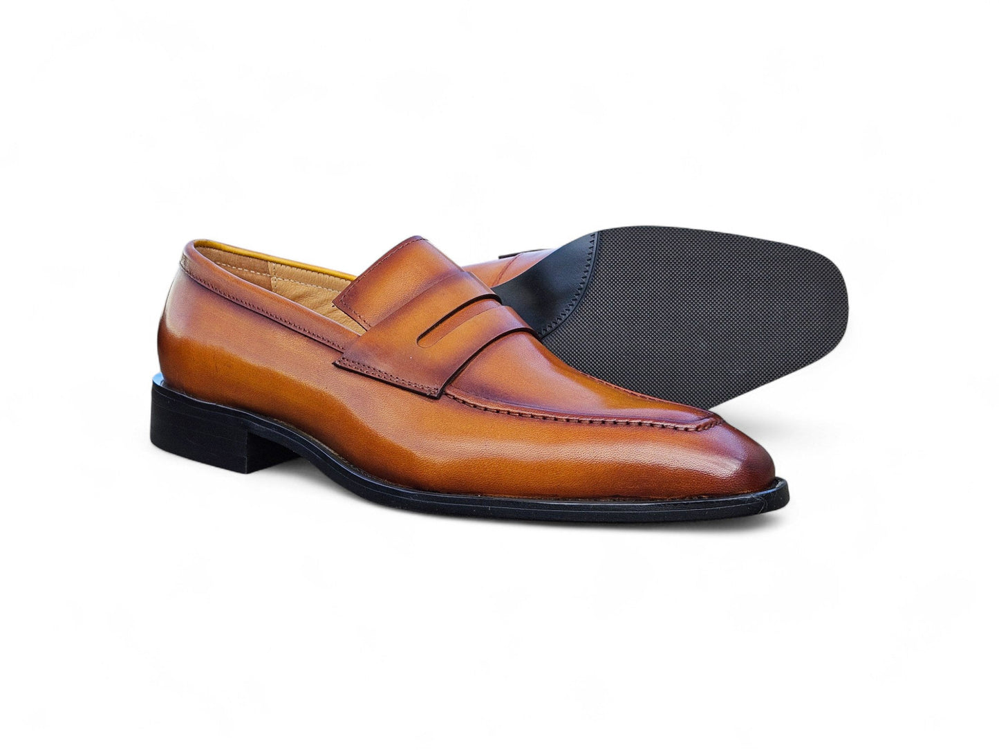 Carrucci Patina Finished Penny Loafer