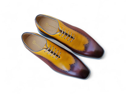Carrucci Two Tone Oxford With Lightweight Sole