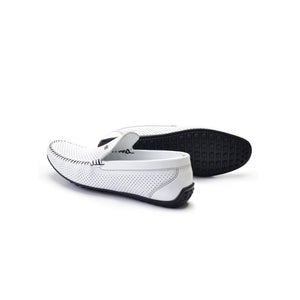 P00021-2301-perforated Driving shoe White