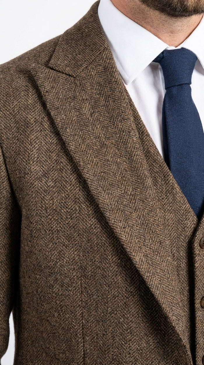 Peaky Blinder Men’s Brown Tweed 3-Piece Suit – Vintage Wedding, Business and Formal Suit  with Matching Vest and Pants Modern Fit