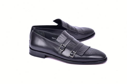C0001902-5211 Kilt side buckle Loafer-Black