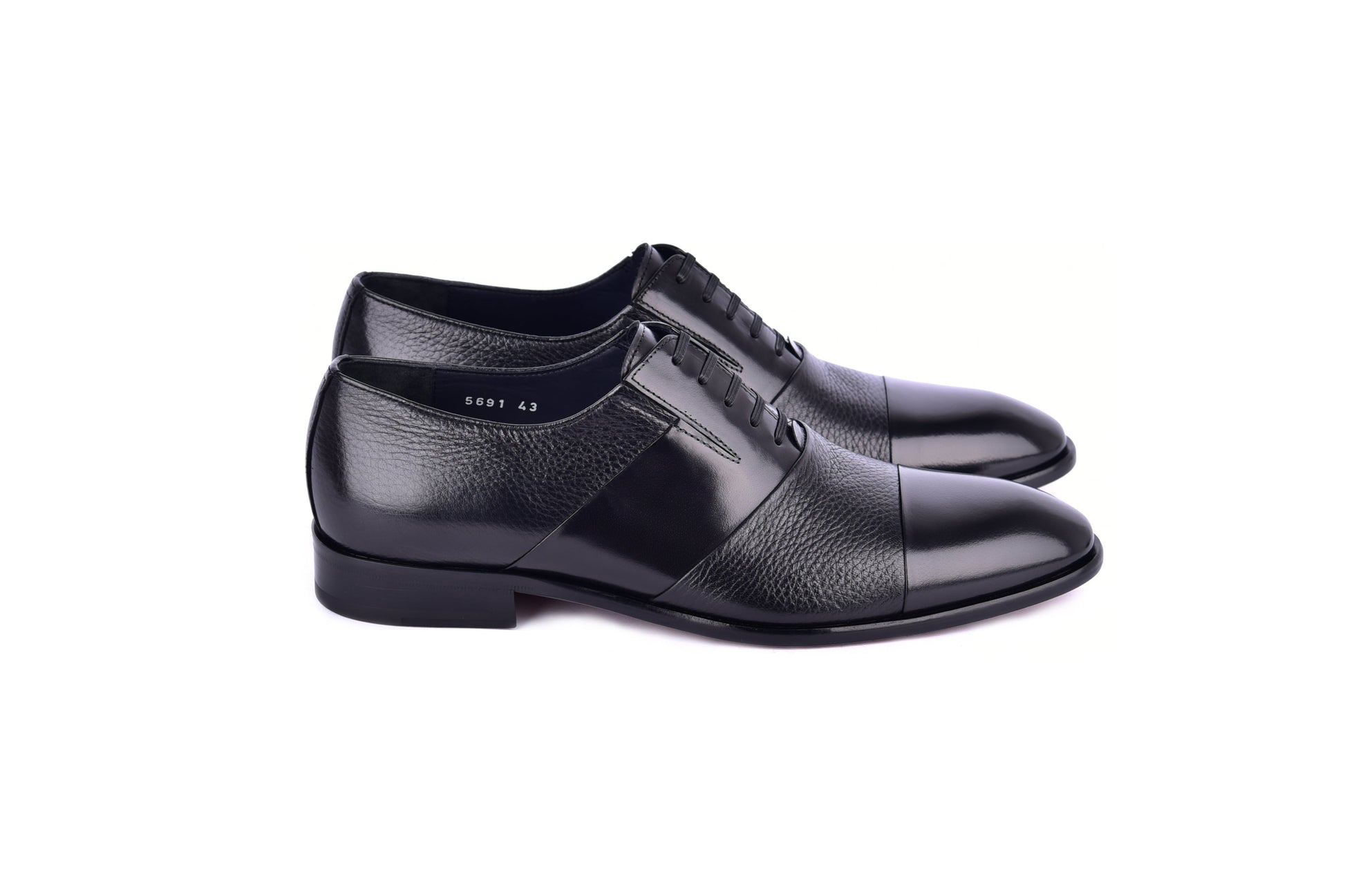 C0141-5691 Cap Toe Tie-less deer skin- Black - Image 2