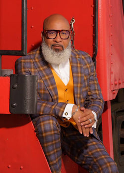Men's Stacy Adams Bold Windowpane Plaid Print Vested Suit in Grey & Gold - Image 7