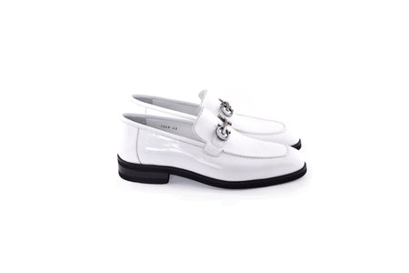C0001209-7249 loafer with silver buckle-White