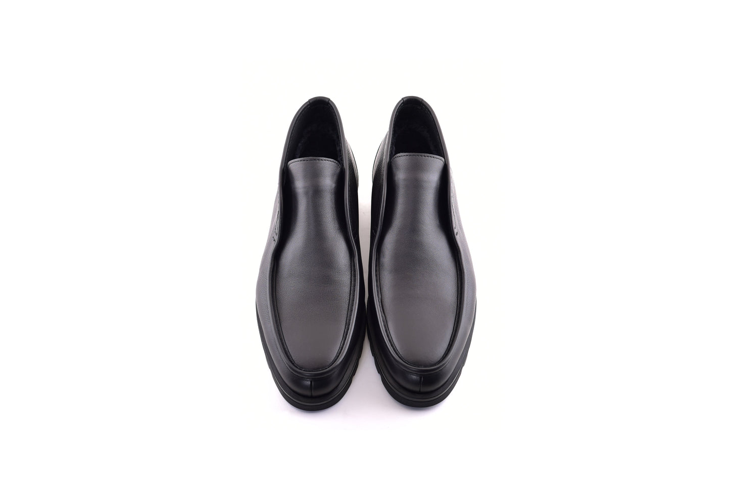 C185-7520 Shearling Lined Chukka Boot-Black - Image 4