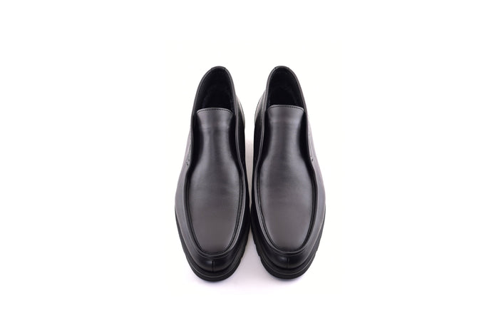 C185-7520 Shearling Lined Chukka Boot-Black - Image 4