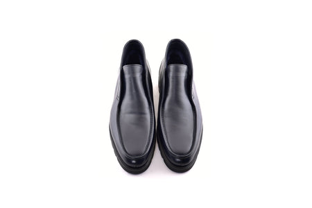 C187-7520 Shearling Lined Chukka Boot-Navy