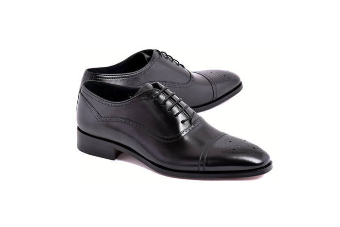 C0001104-7960 Perforated Cap toe lace up- Black - Image 2
