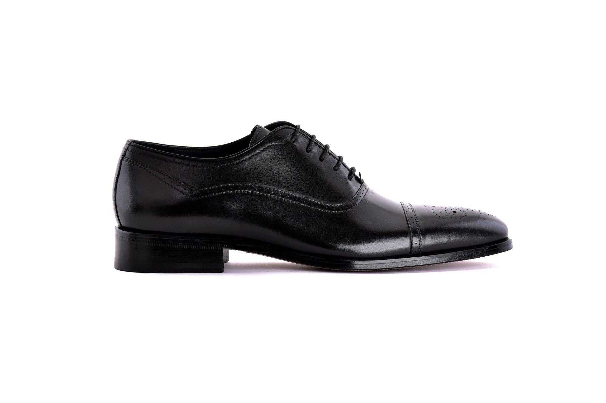 C0001104-7960 Perforated Cap toe lace up- Black - Image 3