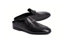 C163-8248 Black Mule (Slip-On)