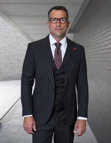 Mens Classic Fit Pleated Pant Wide Peak Lapel Wool Suit with Double Breasted Vest in Grey Pinstripe