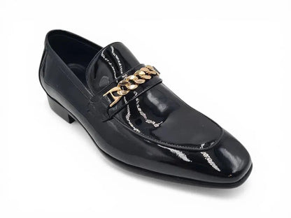 Carrucci Beveled Toe Patent Leather Loafer - Sophisticated Black