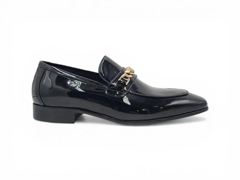 Carrucci Beveled Toe Patent Leather Loafer - Sophisticated Black