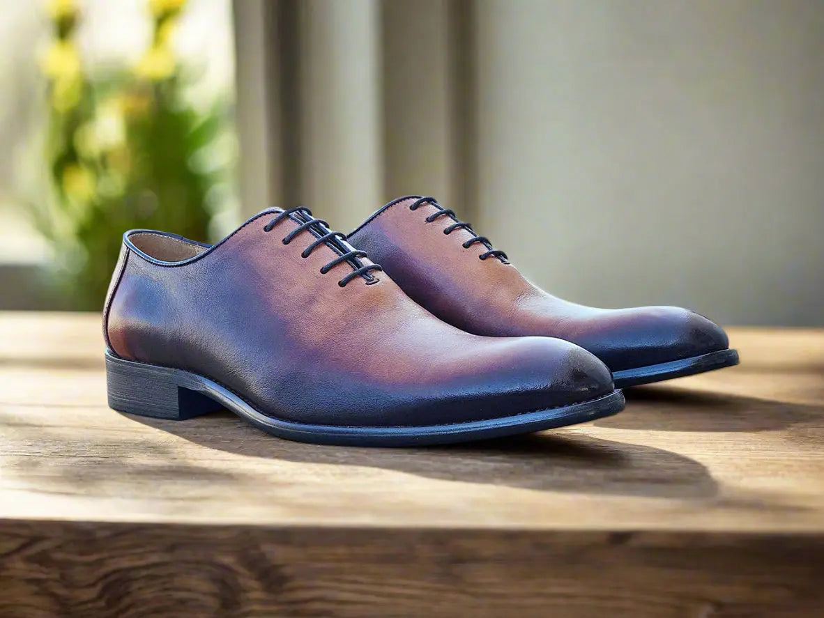 Carrucci Burnished Two-Tone Leather Wholecut Oxford