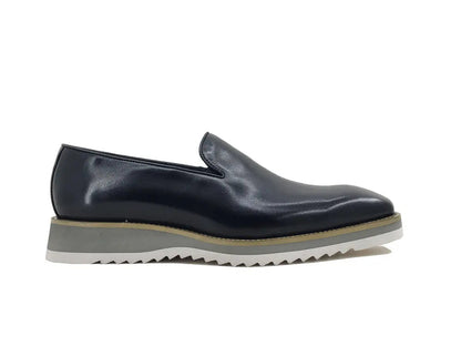 Carrucci Burnished Leather Wholecut Loafer - Lightweight Sole