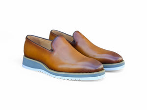 Carrucci Burnished Leather Wholecut Loafer - Lightweight Sole