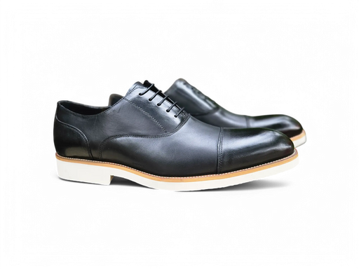 Cap Toe Oxford in Lightweight Sole