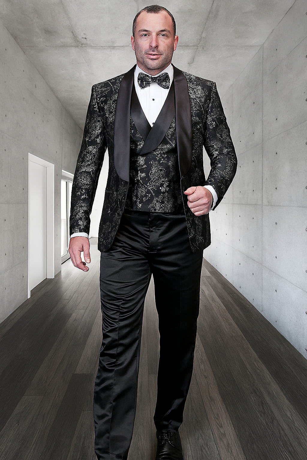 Men's black paisley lace print vested tuxedo for prom & wedding with satin lapel and bowtie - Image 5