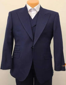 Classic Wool Fabric Fit - Pleated Pants - Peak Lapel With Double Breasted Vests - Athletic Fit Solid Mens Suit