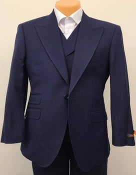 Classic Wool Fabric Fit - Pleated Pants - Peak Lapel With Double Breasted Vests - Athletic Fit Solid Mens Suit