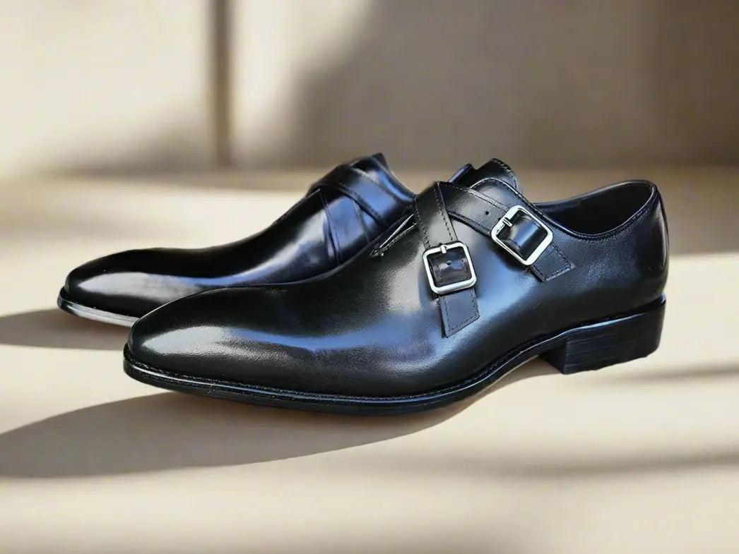 Cross Straps Wholecut Shoe - Image 7