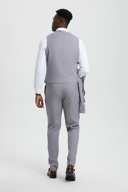 Men's Vested One Button Peak Lapel Stacy Adams Designer Suit in Light Grey - Image 3
