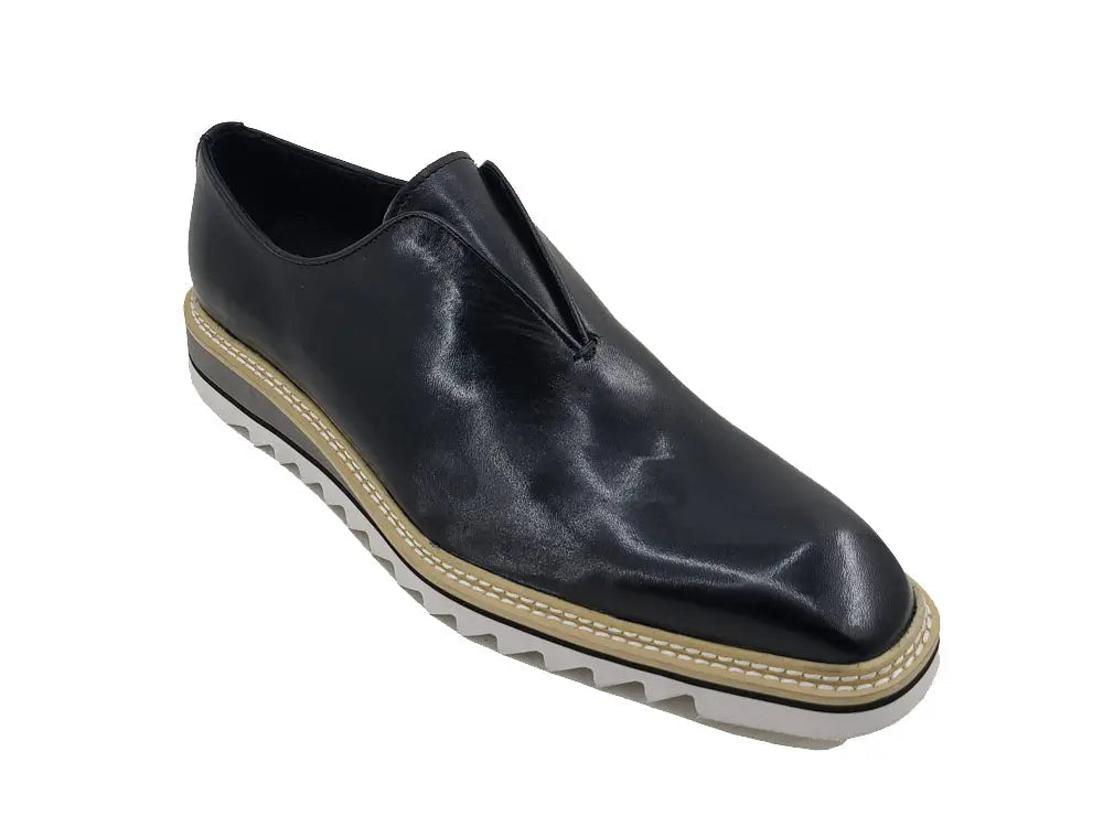 Laceless Loafer with Contrast color lightweight sole - Image 19