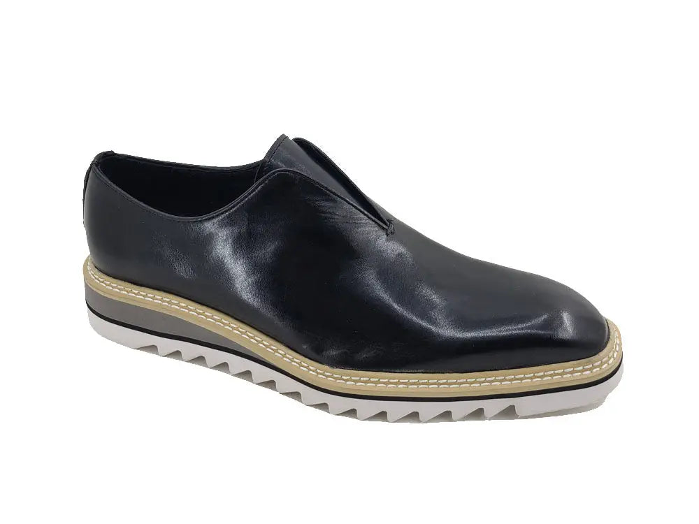Laceless Loafer with Contrast color lightweight sole - Image 20