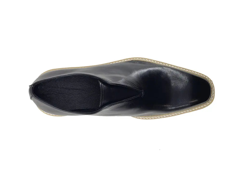 Laceless Loafer with Contrast color lightweight sole - Image 21
