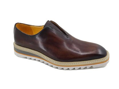 Laceless Loafer with Contrast color lightweight sole - Image 28