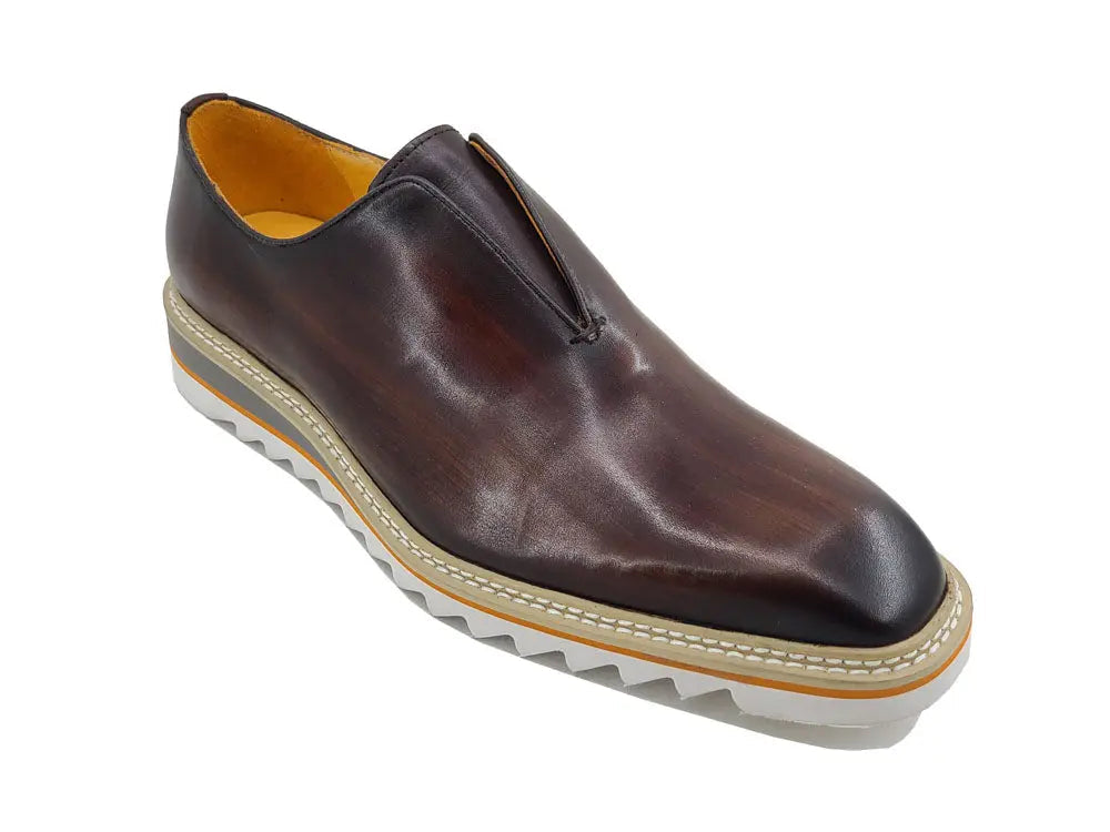 Laceless Loafer with Contrast color lightweight sole - Image 29