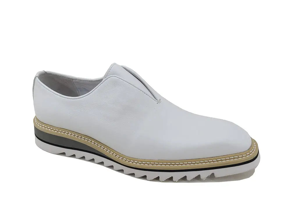 Laceless Loafer with Contrast color lightweight sole - Image 39