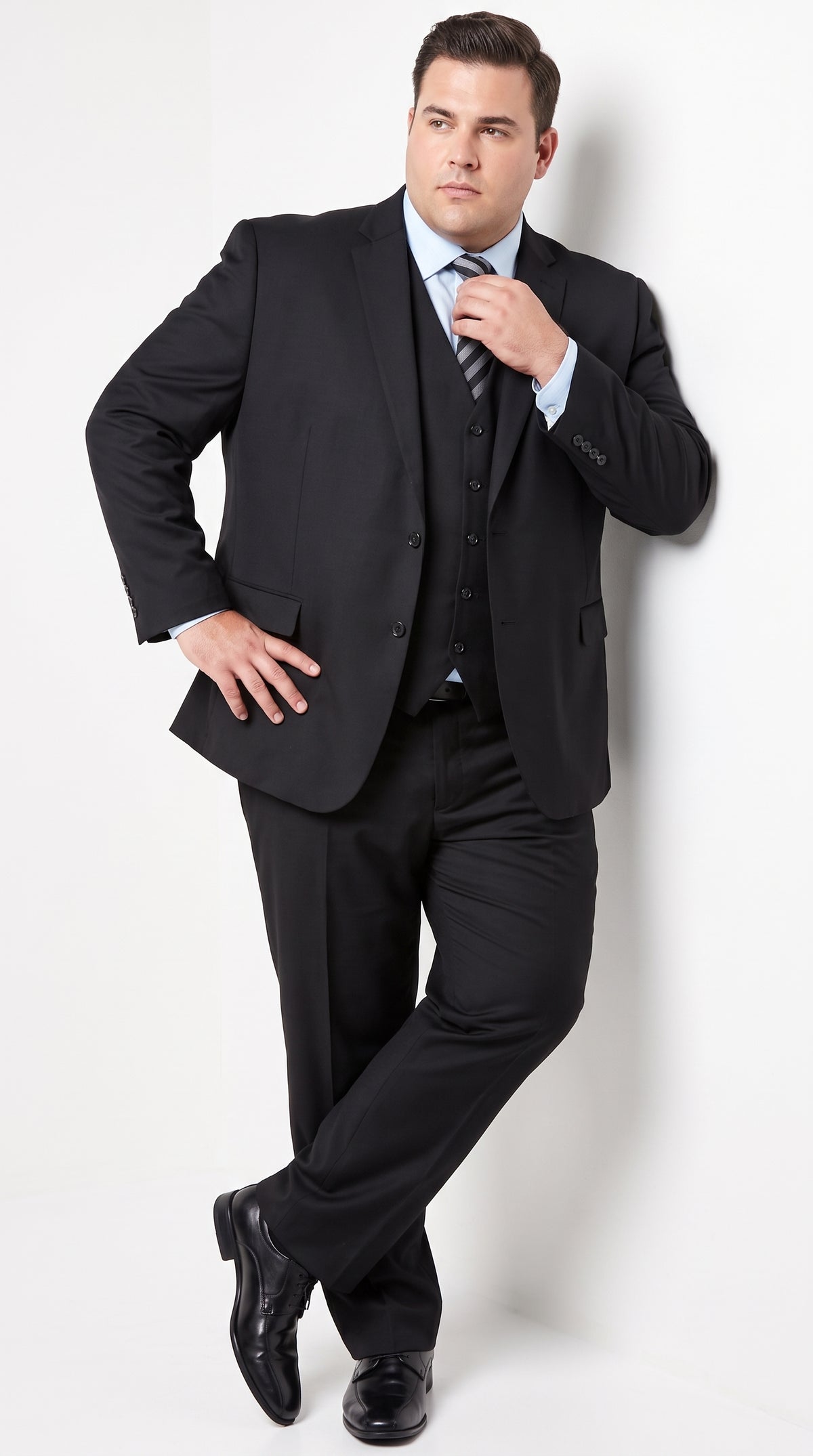 Men’s Black 3-Piece Vested Suit – Two-Button Formal Suit with Vest & Flat-Front Pants