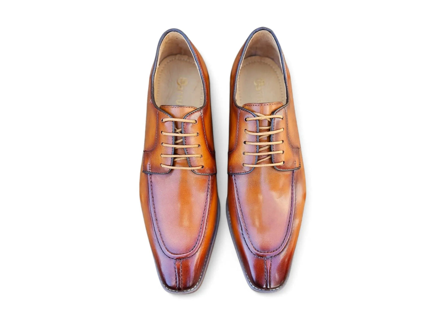 Carrucci Split Toe Oxford in Leather Sole