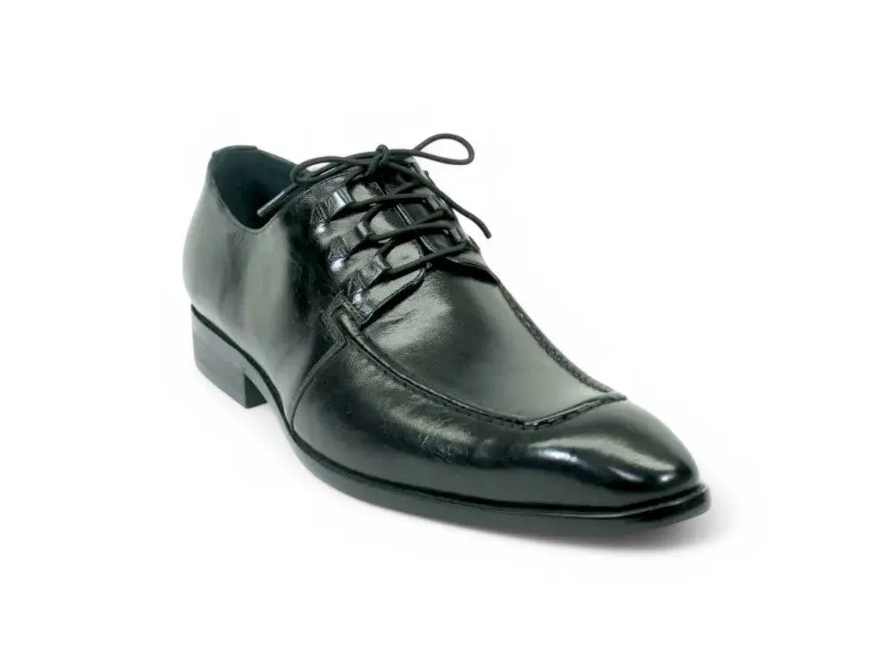 Carrucci Patina Finish Calfskin Lace-up Shoe