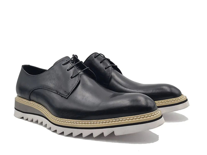 Carrucci Plain Toe Blucher Style Oxford