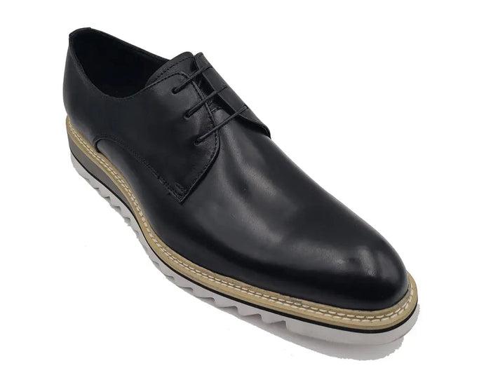 Carrucci Plain Toe Blucher Style Oxford