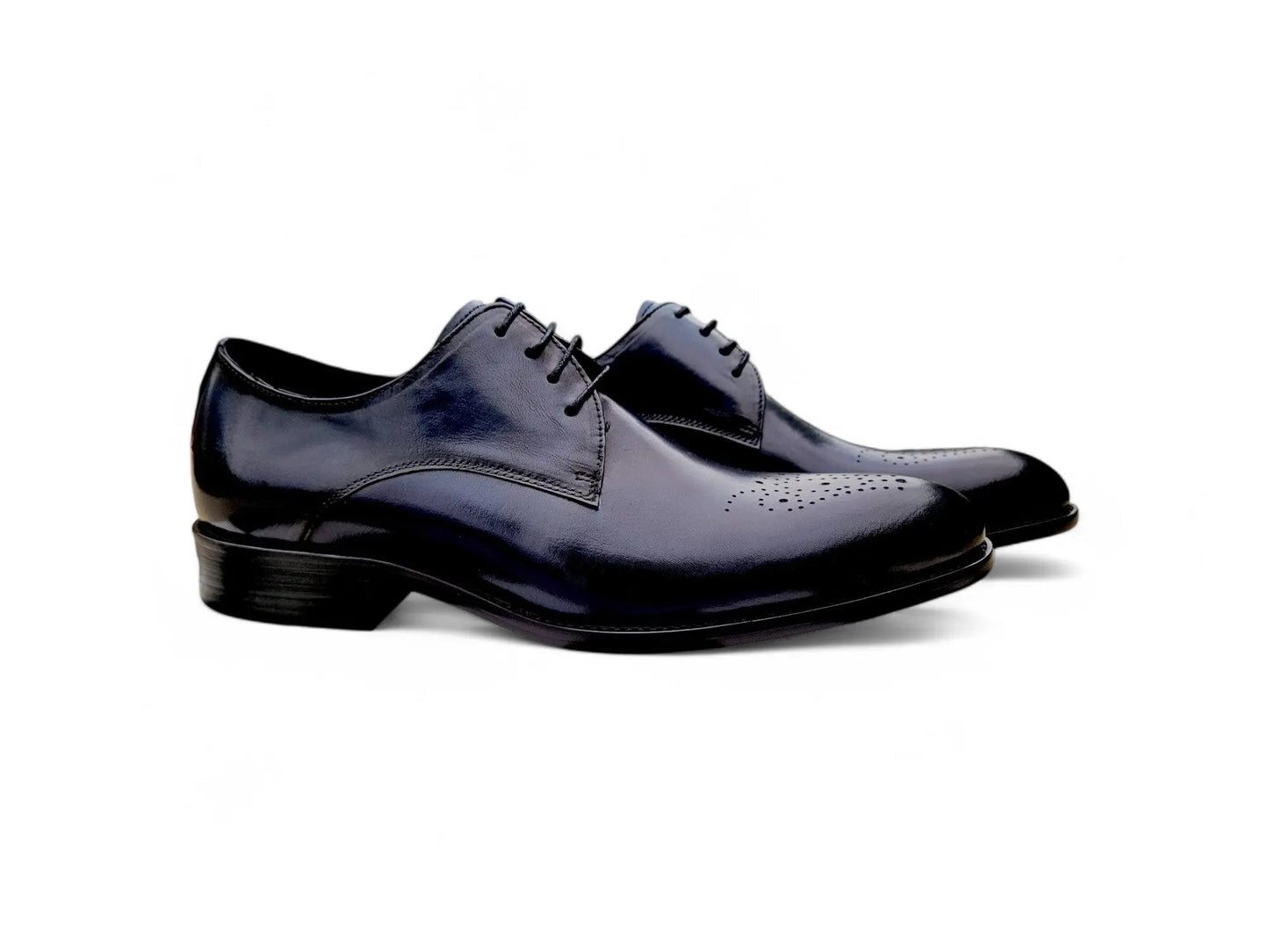 Carrucci Signature Burnished Lace-up Derby