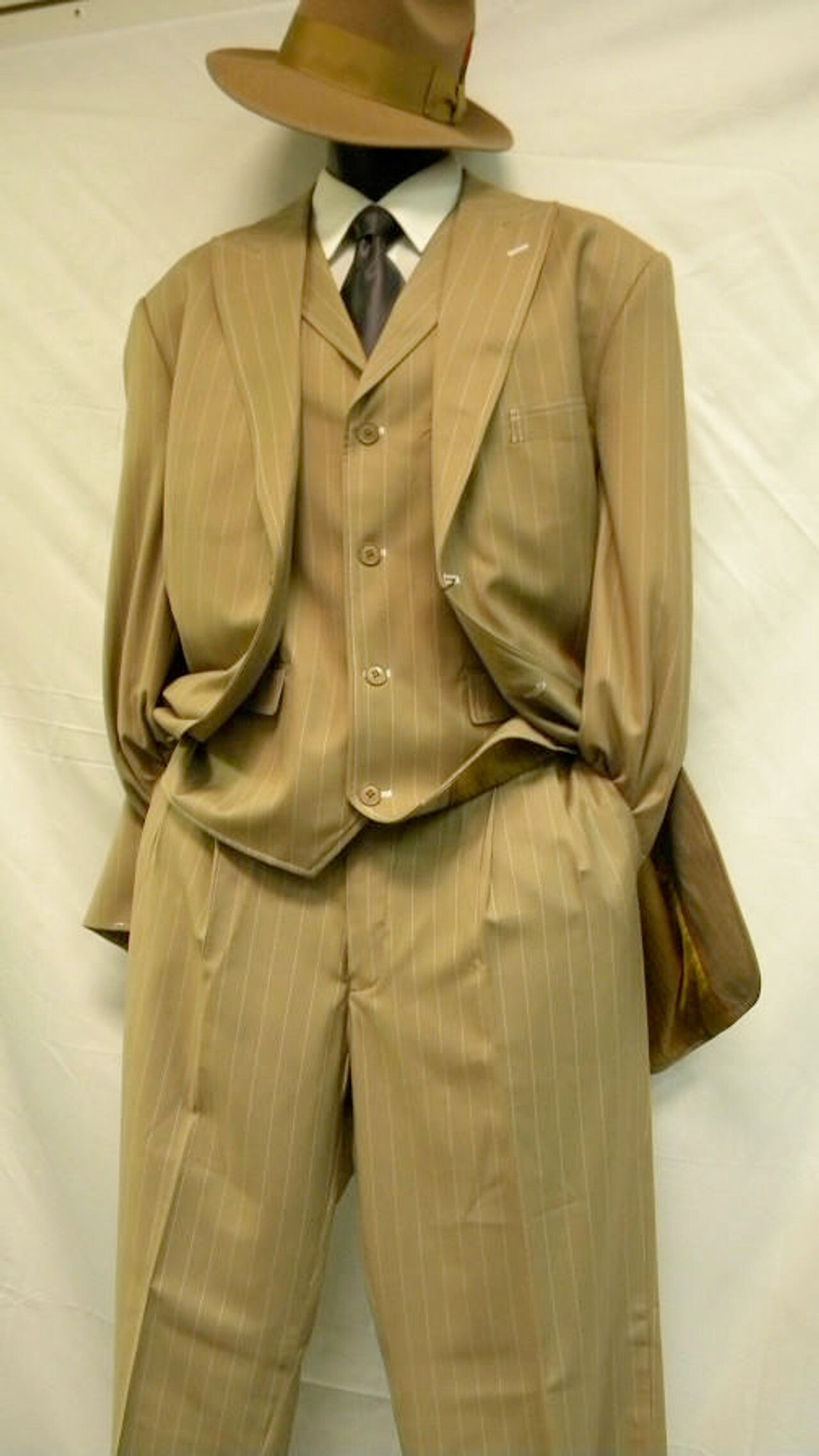 Mens Brown Pinstripe Zoot Suit – 1920s Gangster Vintage 3-Piece Suit with Wide-Leg Pants and Fedora Look - Three Buttons - Image 2