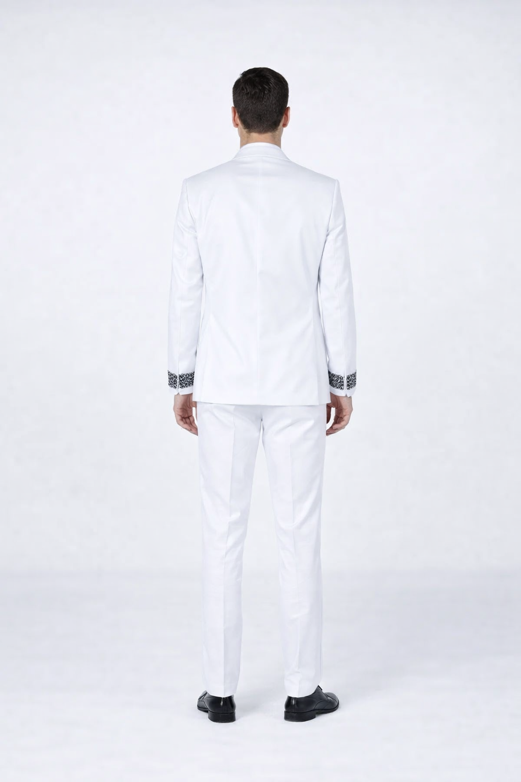 Men’s White Formal Tuxedo with Stones – Premium Peak Lapel 4-Piece
