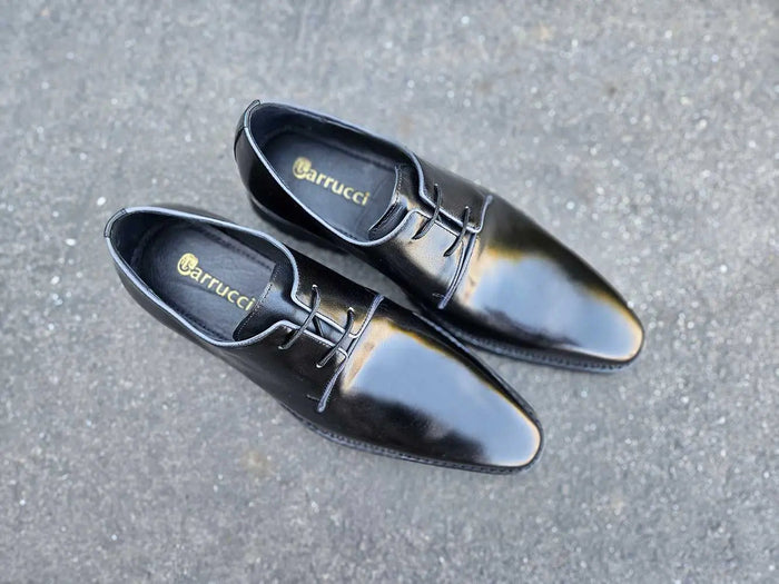 Carrucci Whole Cut Derby With Lug Sole