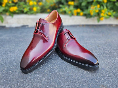 Carrucci Whole Cut Derby With Lug Sole