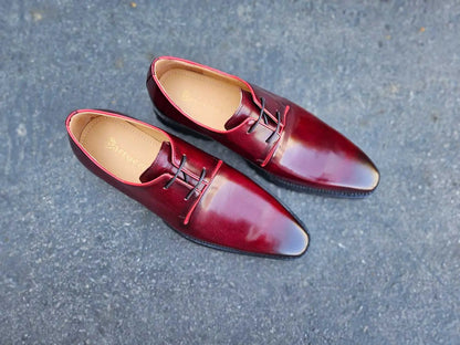 Carrucci Whole Cut Derby With Lug Sole