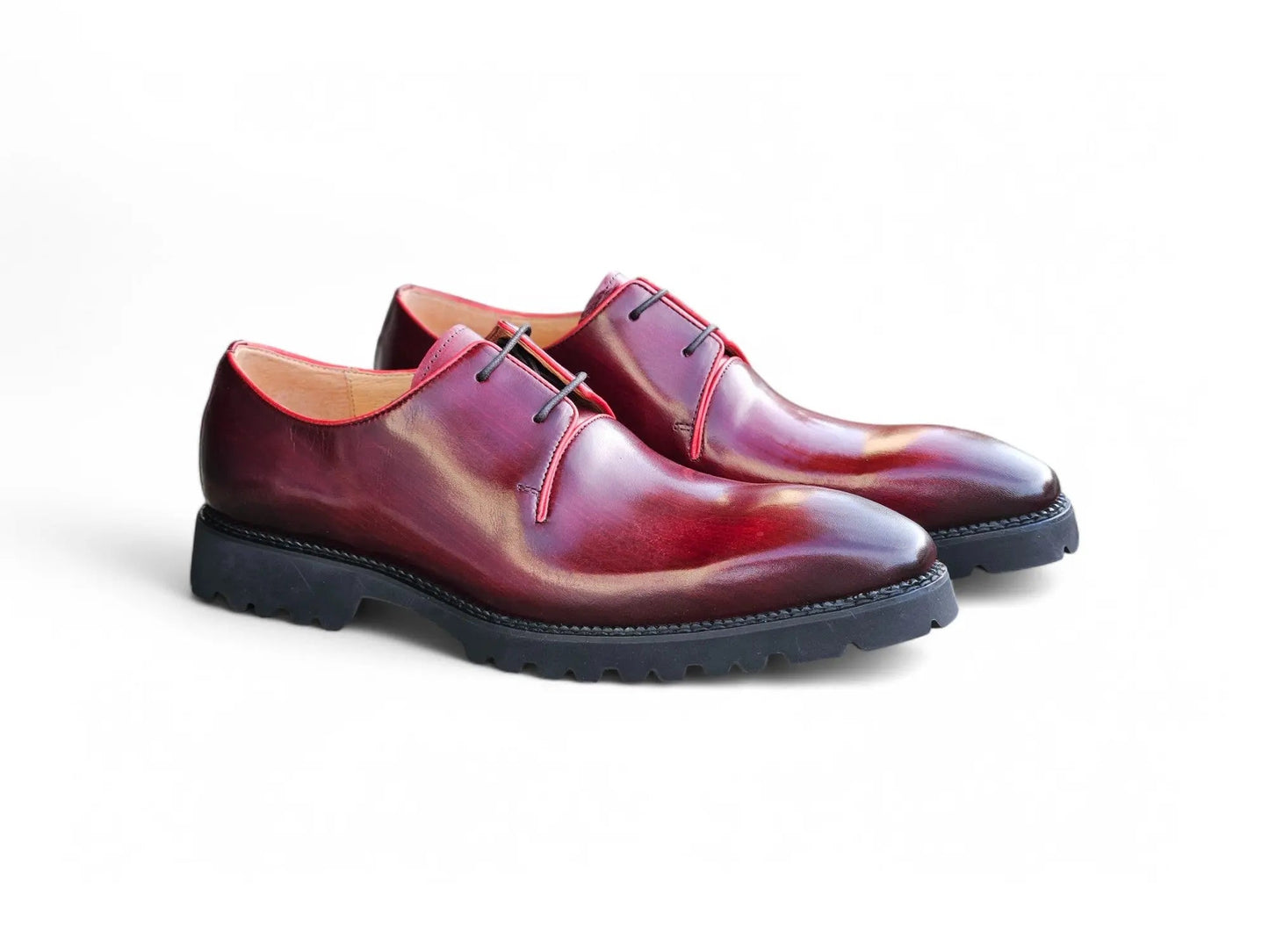 Carrucci Whole Cut Derby With Lug Sole