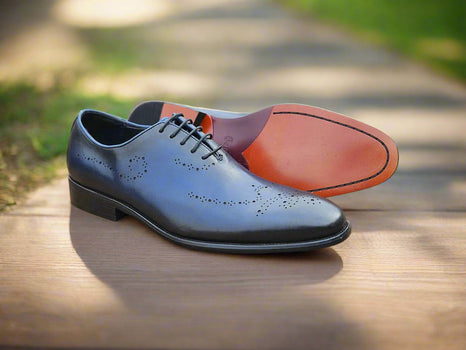Whole Cut Oxford with Medallions