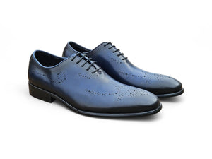 Carrucci Whole Cut Oxford with Medallions
