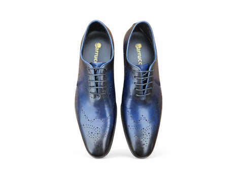 Whole Cut Oxford with Medallions